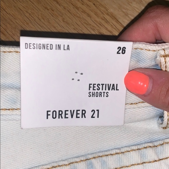 Forever 21 Festival Shorts - Picture 2 of 4